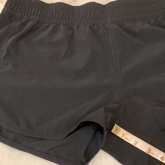 Volcom Shorts - Picture 6 of 6